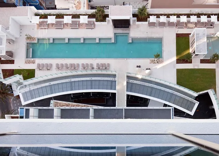 Hilton Surfers Paradise Hotel & Residences